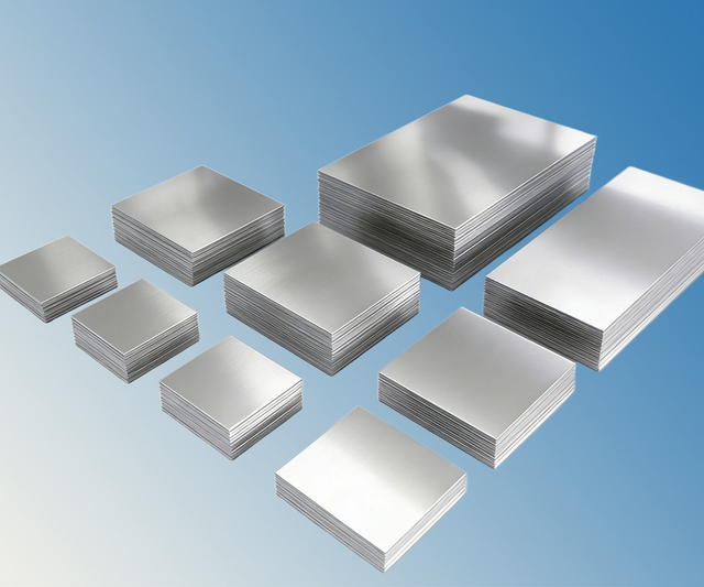 Customized aluminum plates of non-standard sizes